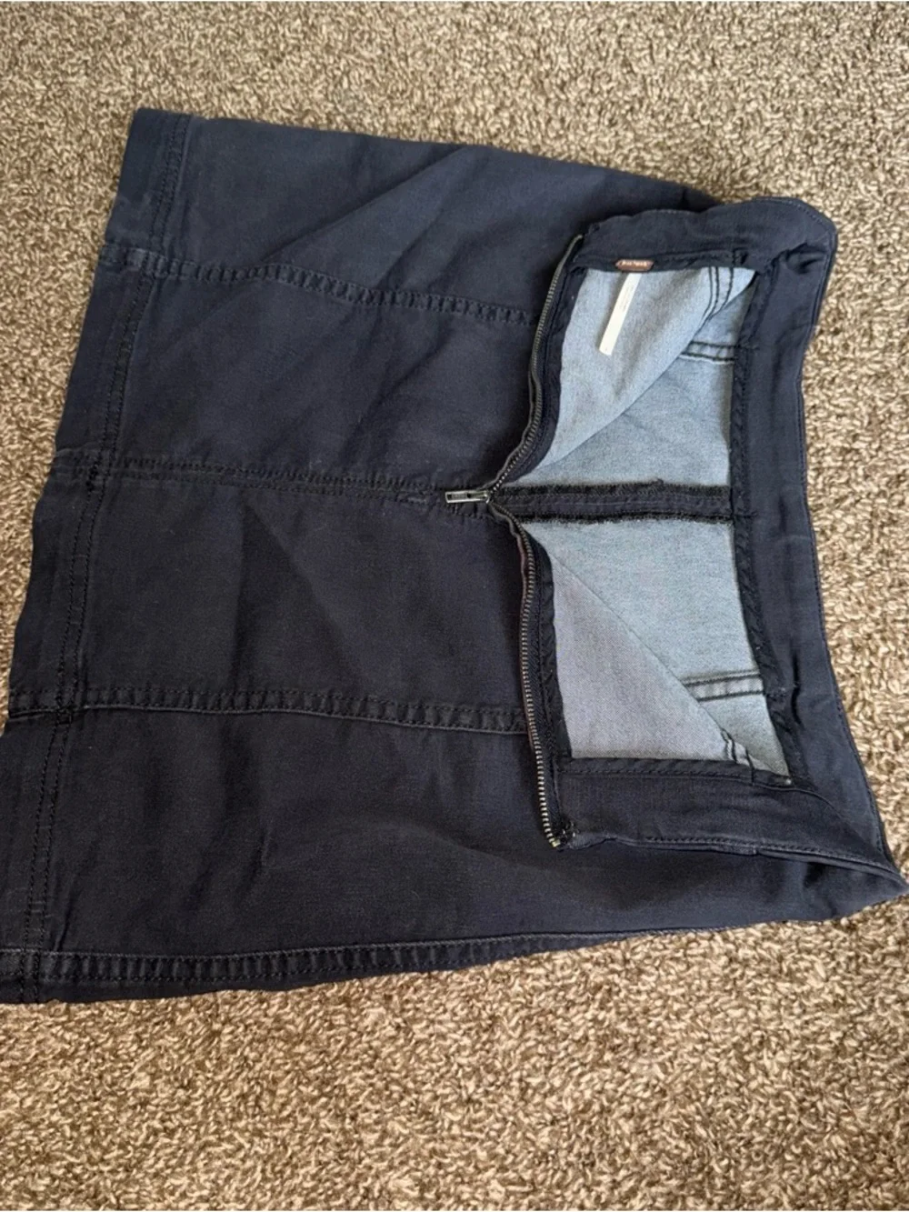 Free People Black Mini Skirt Sz 6 ~ Stylish - Picture 9 of 14